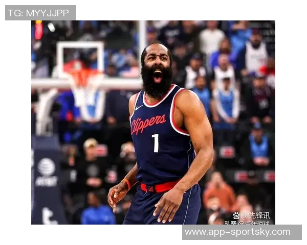 普理查德回忆被哈登晃倒经历直言脚踝无恙心态乐观